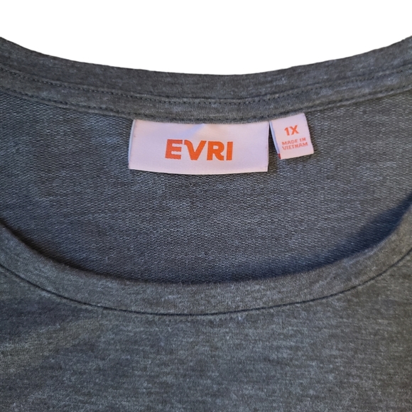 Gray/army green cap sleeved t-shirt, 1X - Picture 2 of 3